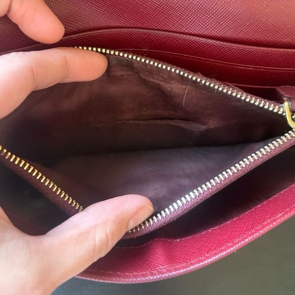 Prada Milano Made in Italy Wine Red Snap Wallet with unbranded chain - Picture 12 of 16